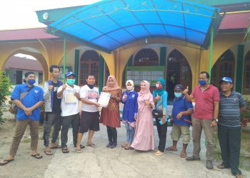 PAN Peduli Semprot Disinfektan Dan Bagikan Masker Serta Sebar Jadwal Imsakiyah Ke Masjid