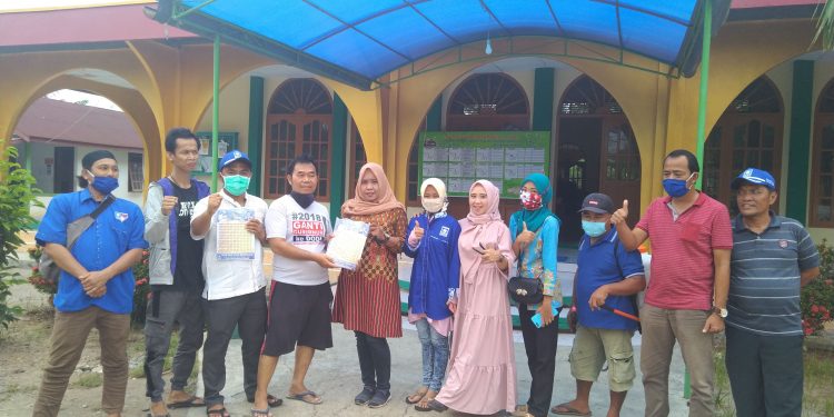 PAN Peduli Semprot Disinfektan Dan Bagikan Masker Serta Sebar Jadwal Imsakiyah Ke Masjid