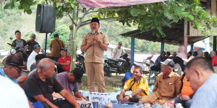 Aliran Batang Sangki Satu Mengalir, Masyarakat Syukuran Potong Kambing