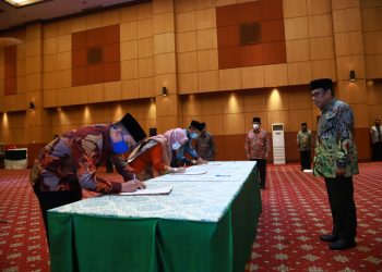 Dilantik Menag RI Fachrul Razi, Dr. Marjoni Imamora, M.Sc Resmi Pimpin IAIN Batusangkar