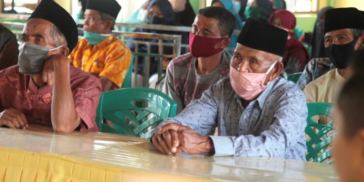 Jelang Idul Adha 1441 H, Pemerintah Nagari Salimpaung Bagikan BLT