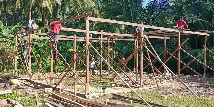 Pasca Gempa, WMI Bangun Masjid Semi Permanen di Mamuju