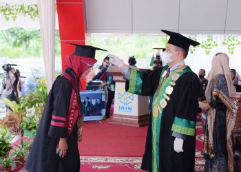 Dengan Protokol Kesehatan Yang Ketat, 335 Lulusan IAIN Batusangkar Diwisuda