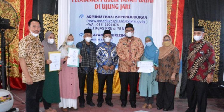 Permudah Layanan Masyarakat, Bupati Eka Putra Launching Pelayanan Publik Diujung Jari