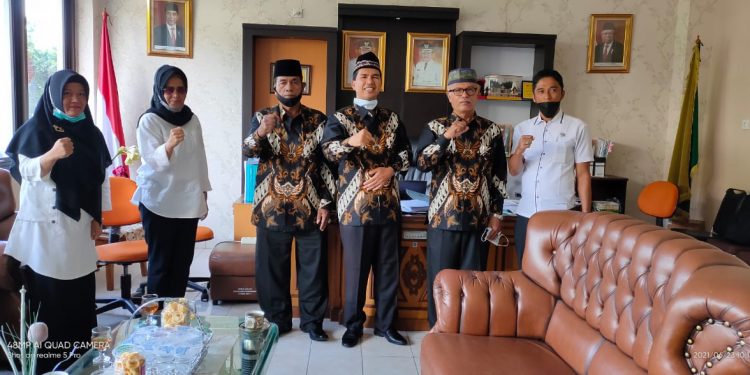 Bantu Warga Tidak Mampu Berobat, BAZNAS Tanah Datar Jajaki Kerjasama Dengan RSUD Padang Panjang