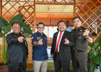 Tak Direncanakan Bertemu, Bupati Tanah Datar Dan Bupati Kampar Siap Jalin Kerjasama
