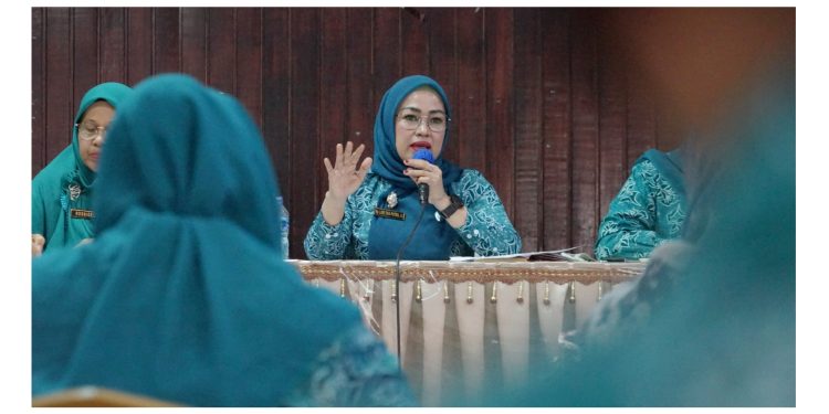 Ny. Lise Eka Putra: TPPKK Fokus Pada Out Put