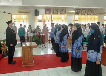 Rotasi Pejabat ASN, Wabup Richi Aprian Lantik Enam Pejabat Administrator