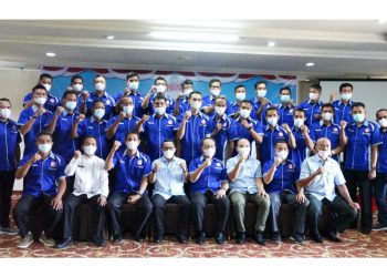 Ketua Umum PBVSI Sumbar Eka Putra Kukuhkan PBVSI Kabupaten Agam