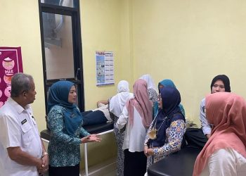 Ketua TPPKK Ny. Lise Eka Putra Tinjau Pelayan KB Serentak Sejuta Akseptor