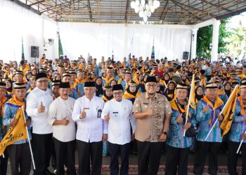 Resmi Dilepas Bupati Eka Putra, 336 JCH Tanah Datar Bertolak Ke Tanah Suci Makkah