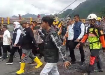 RELAWAN WMI HADIR DI WILAYAH TERDAMPAK BANJIR LAHAR DINGIN GUNUNG SEMERU