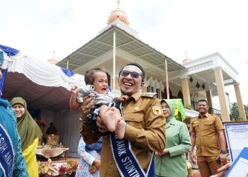 Nagari Tapi Selo Dicanangkan Nagari GKSTTB, Bupati Eka Putra Beserta Ny. Lise Eka Putra Dinobatkan Jadi Bapak dan Ibu Asuh Anak Stunting