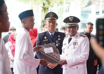 Berkah HUT RI 78, 70 Orang Tahanan Lapas Kelas II B Batusangkar Dapat Remisi