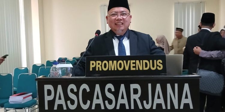 Pertahankan Disertasi Tentang Pelatihan Amil, Bendahara Umum DDII Raih Gelar Doktor