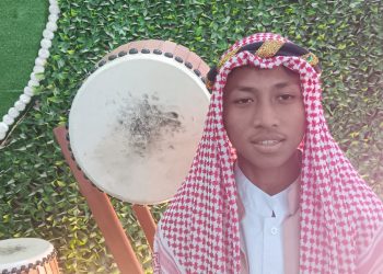 Perdana, Khotbah Berbahasa Arab di Masjid Agung Nuu Waar Setu