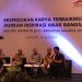 Tukang Bangunan Penjaga Hutan Kampung Merabu