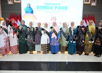 Dikukuhkan Bunda PAUD Sumbar, Ny. Lise Eka Putra Kembali Menjadi Bunda PAUD Tanah Datar Masa Bakti 2025-2030