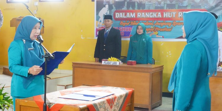 Sertijab Camat, Ketua TPPKK Kecamatan Tanjung Baru Dilantik