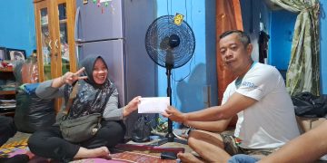 Galang Donasi 8 Hari, SMAN6KO 2002 Sumbang Rp 15 Juta Untuk Korban Kebakaran Pengantungan